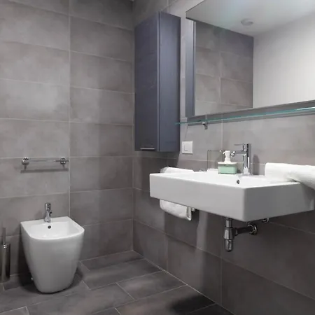 Lime - Affitti Brevi Italia * 莱科